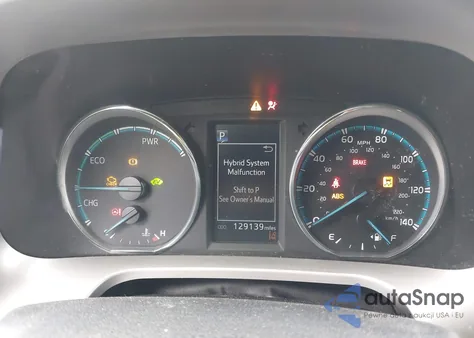 2017 Toyota Rav4 Hybrid Xle z USA, uszkodzony, nr VIN JTMRJREV3HD096787